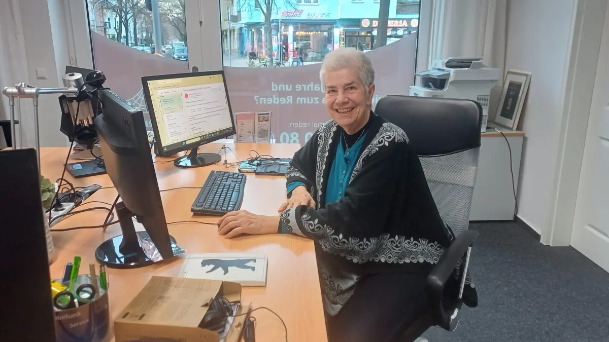 Hört gerne zu: Elke Schilling hat das Silbernetz 2017 im Berliner Stadtteil Wedding gegründet.