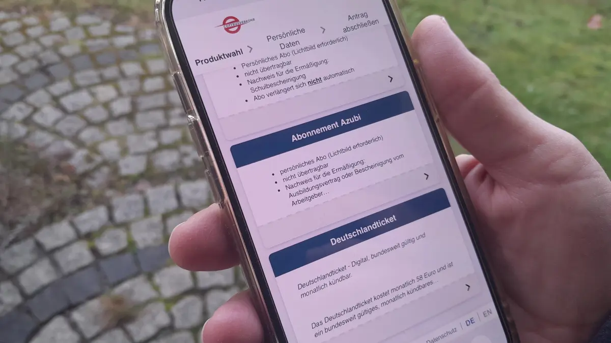 Bei Cottbusverkehr kann das Deutschlandticket jetzt auch online gekauft werden. Bisher war das nicht möglich. Viele ÖPNV-Nutzer holen es sich in der Bahn-App - zum Nachteil für den Verkehrsdienstleister in Cottbus.