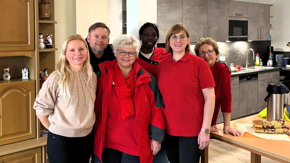 Ein Teil des Teams der Tagespflege in Herzberg: Annett Rößgen, Martin Braun, Ilka Quasnitschka, Violah Schrödter, Janett Möhle-Weigel und Anne-Kathrin Kutscher (v.l.).