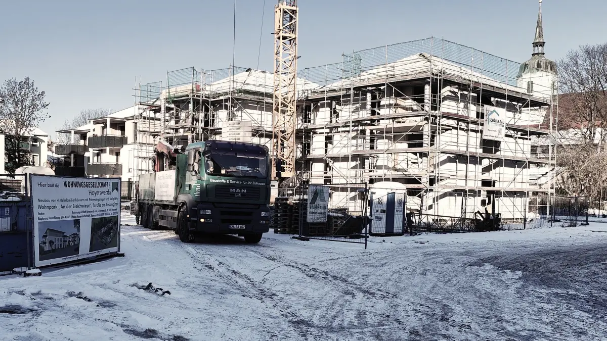 Der dritte Neubau der Wohnungsgesellschaft Hoyerswerda soll in diesem Jahr bezogenen werden.