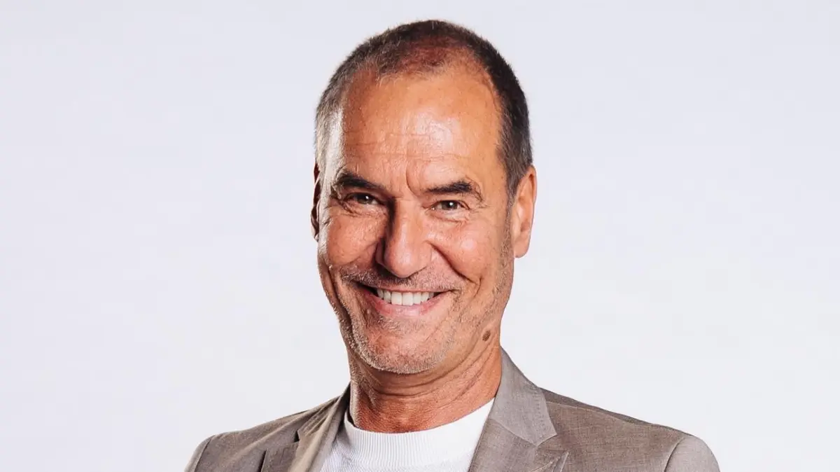 Richard (Silvan-Pierre Leirich) hat seine Herz-OP gut überstanden.