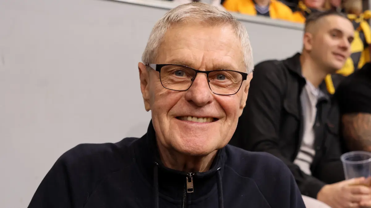 11. Bretterknaller in der Lausitz-Arena Cottbus: Trainer Fritz Bohla (Energie Cottbus)
