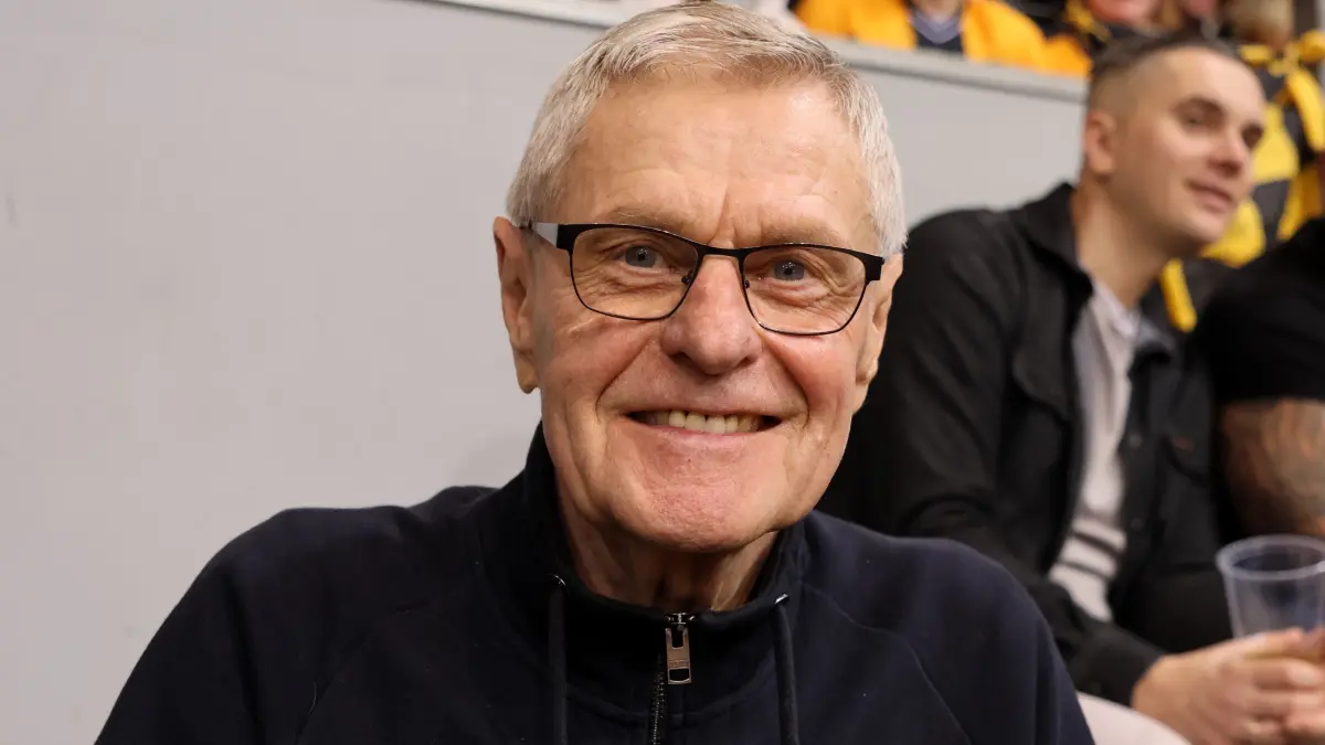 11. Bretterknaller in der Lausitz-Arena Cottbus: Trainer Fritz Bohla (Energie Cottbus)