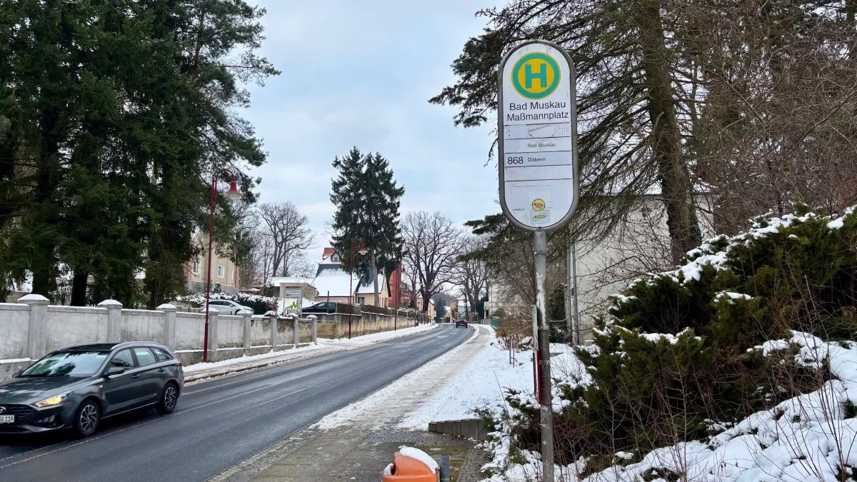 Berliner Straße in Bad Muskau: In etwa hier ereignet sich die Tat, die nun vor dem Landgericht Görlitz verhandelt wird. Staatsanwalt und Verteidiger haben bereits ihre Schlusspädoyers gehalten.