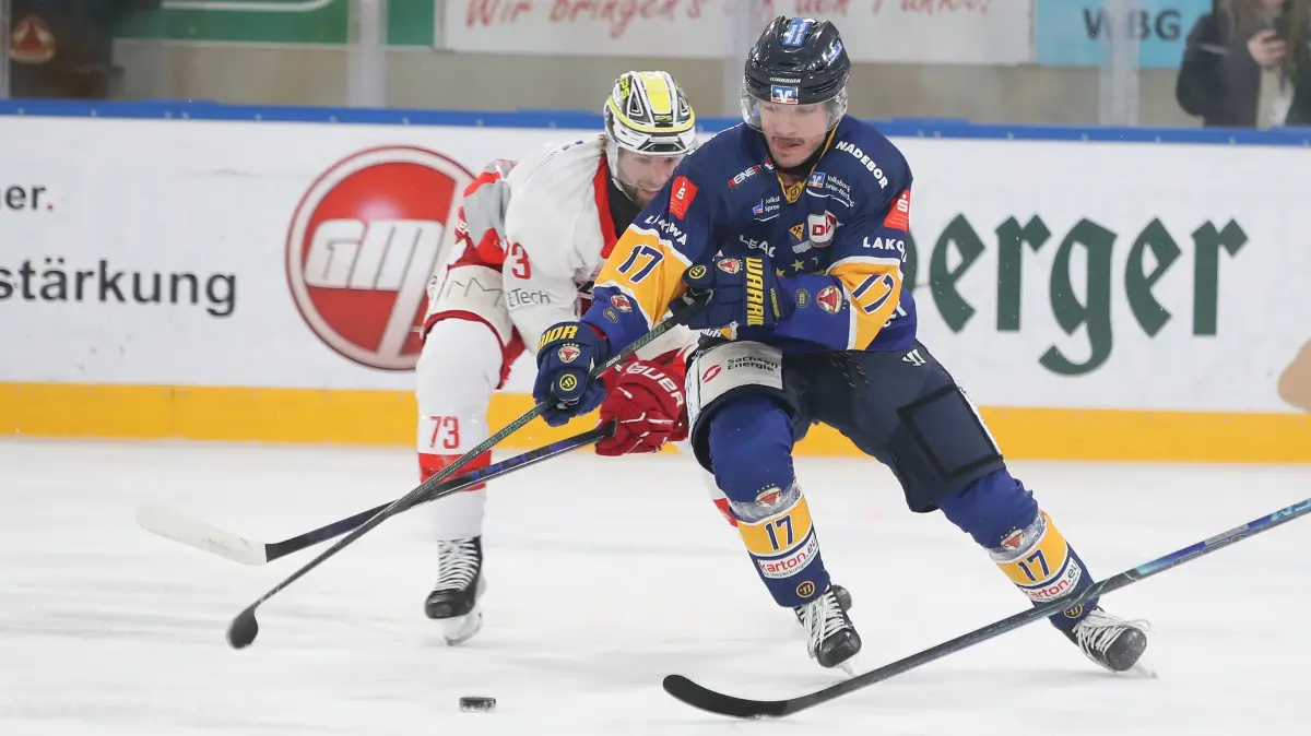 Lausitzer Fuechse vs. EC Bad Nauheim: 16.01.2026, Weisswasser, Lausitzer Fuechse vs. EC Bad Nauheim
Marius Erk (23, EC Bad Nauheim), Alexis D'Aoust (17, Lausitzer Fuechse)