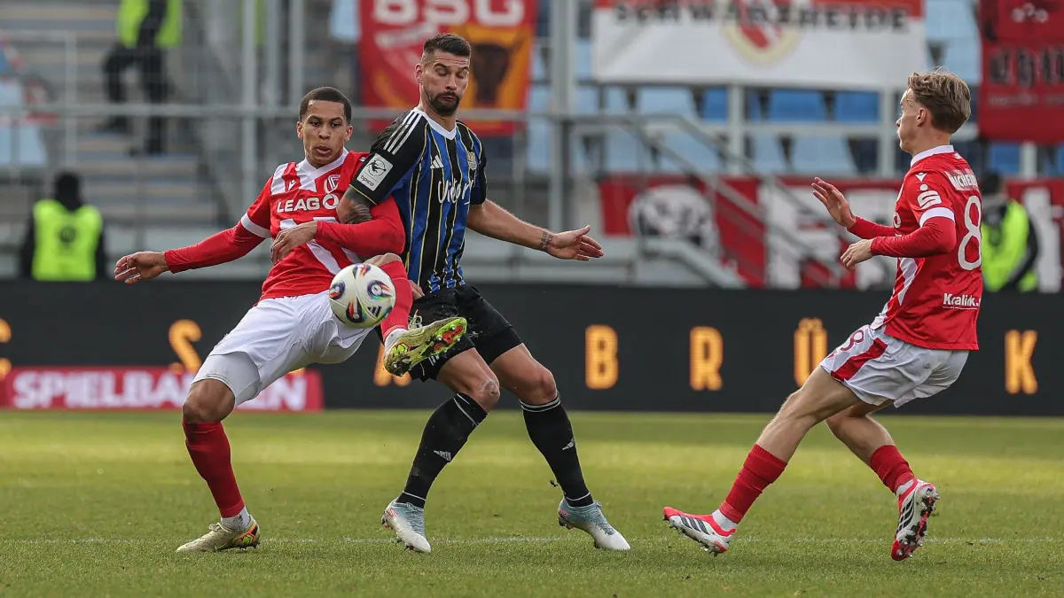 Schwieriges Auswärtsspiel für Energie Cottbus: Beim 1. FC Saarbrücken wurde die Mannschaft von Trainer Claus-Dieter Wollitz zum Rückrundenauftakt der 3. Liga hart gefordert.