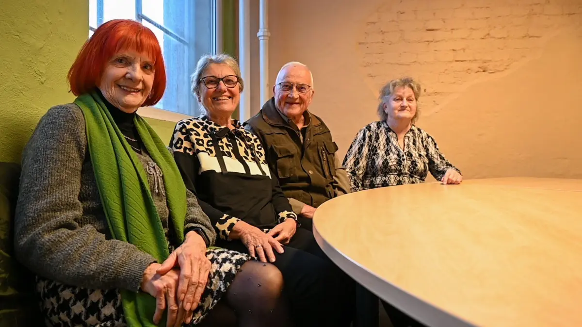 Sie sind begeisterte Tänzerinnen und Tänzer und gaben den Anstoß für den Seniorentanz in Weißwasser: Renate Hübener, Brigitte Kirsch, Peter Blohm und Sonja Wimmer (von links).