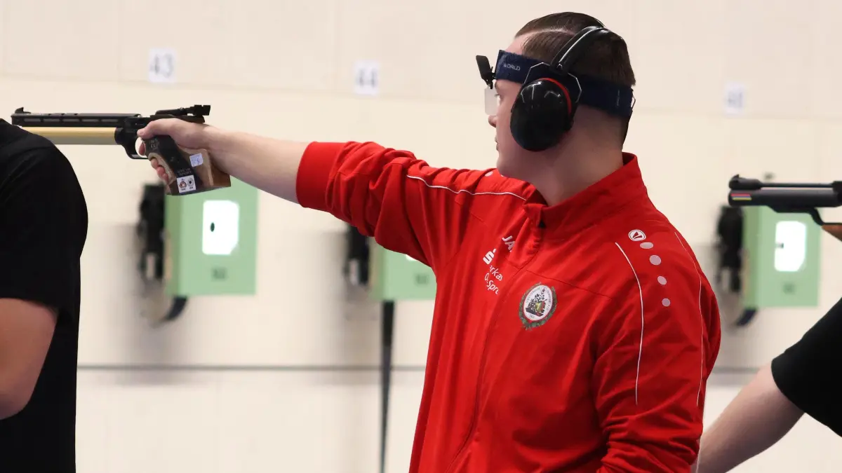Sportschütze David Obenaus aus Kahla während der jüngsten deutschen Meisterschaften.