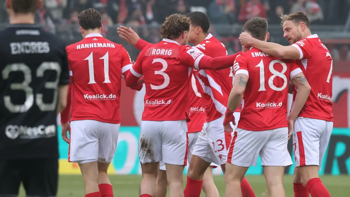 Fussball 3. Liga 2025/2026 FC Energie Cottbus - 1, FC Schweinfurt 05: Cottbuser Torjubel