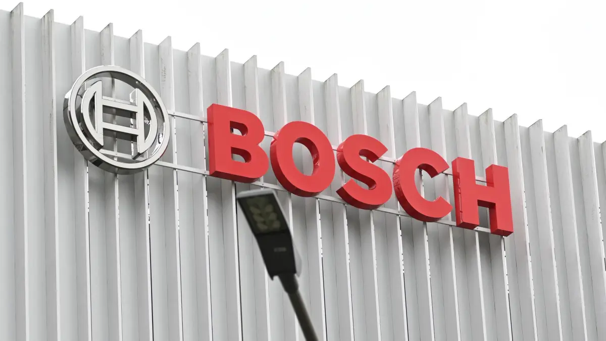 Bosch: ARCHIV - 22.11.2024, Baden-Württemberg, Schwäbisch Gmünd: Ein Werk des Industriekonzerns Bosch in Schwäbisch Gmünd. (zu dpa: «Bosch: Abbau von rund 1.000 Stellen in Homburg bis Ende 2032») Foto: Bernd Weißbrod/dpa +++ dpa-Bildfunk +++