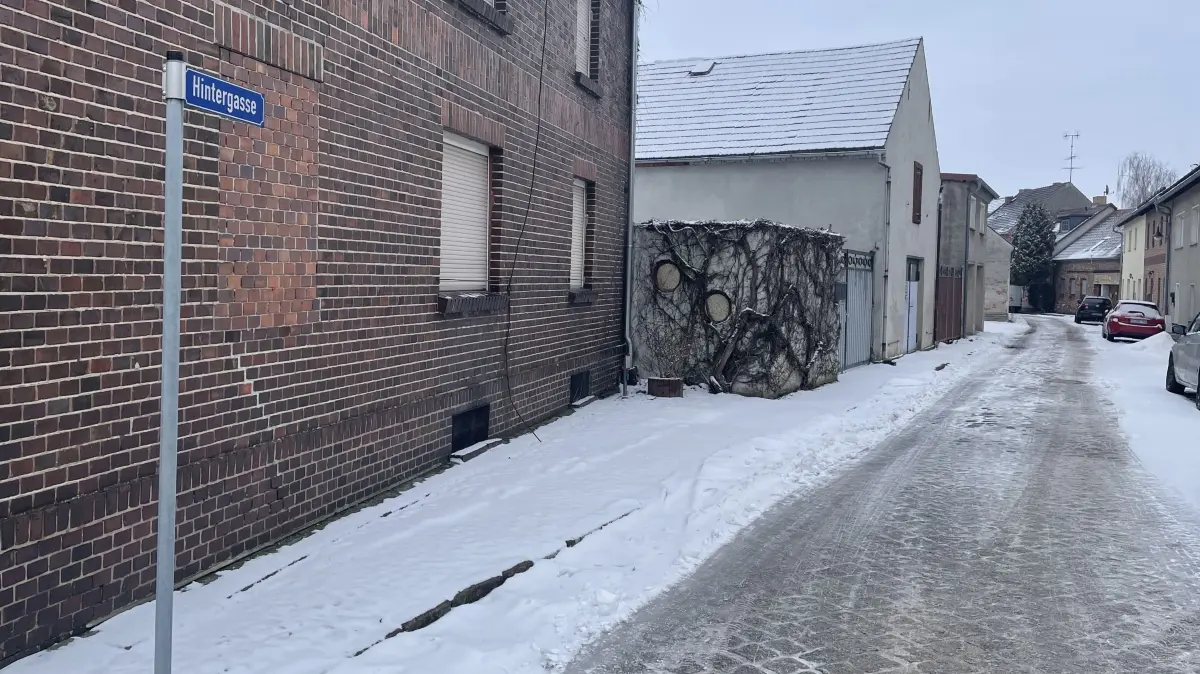 Die Hintergasse gehört zu den Sanierungsprojekten, die Sonnewalde angehen will. Welche Sanierungsprojekte noch auf der Agenda stehen.