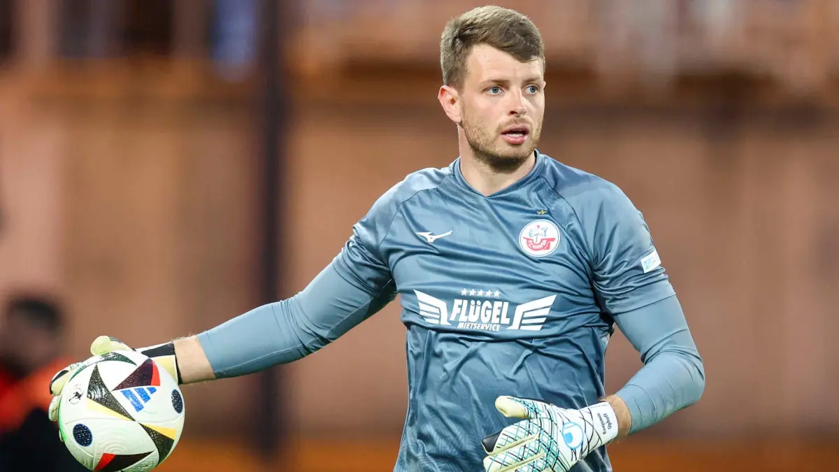 Benjamin Uphoff vom FC Hansa Rostock
