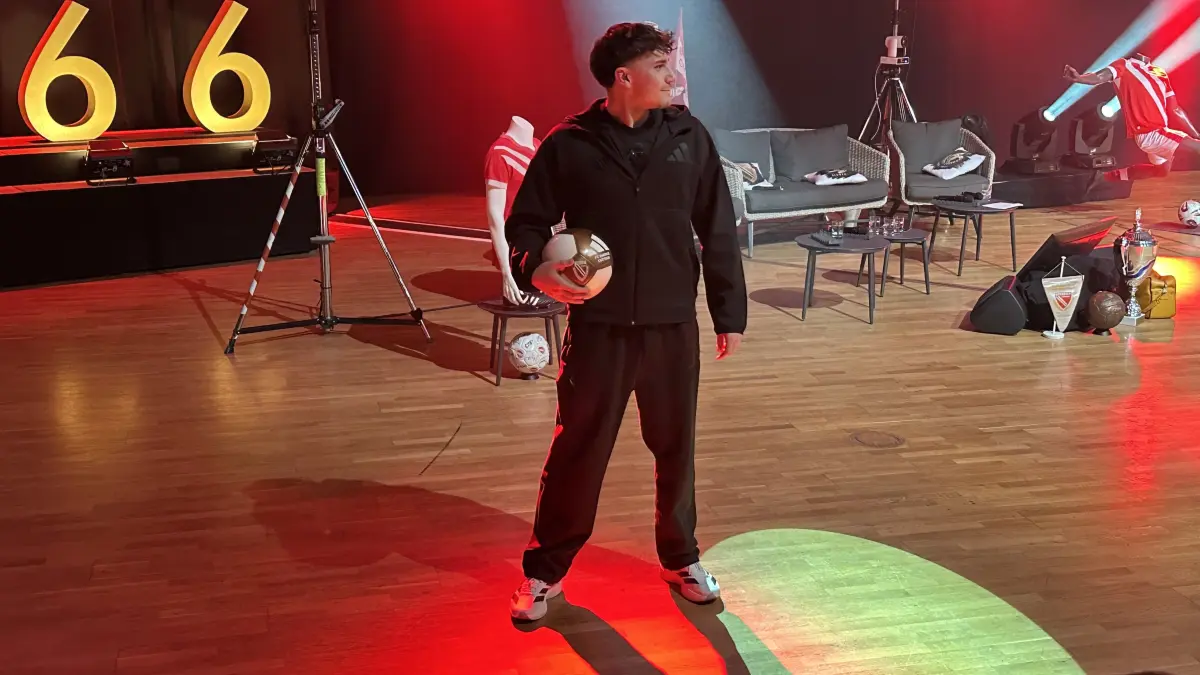 Präsentation von Adidas als Aurüster von Energie Cottbus