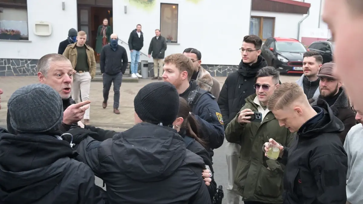 In Schnellroda in Sachsen-Anhalt fand im Januar 2026 ein Schulungstreffen der selbsternannten "Neuen Rechten" statt - daran nahmen zahlreiche Mitglieder der AfD, ihrer Jugendorganisation "Generation Deutschland" sowie der "Identitären Bewegung" teil.