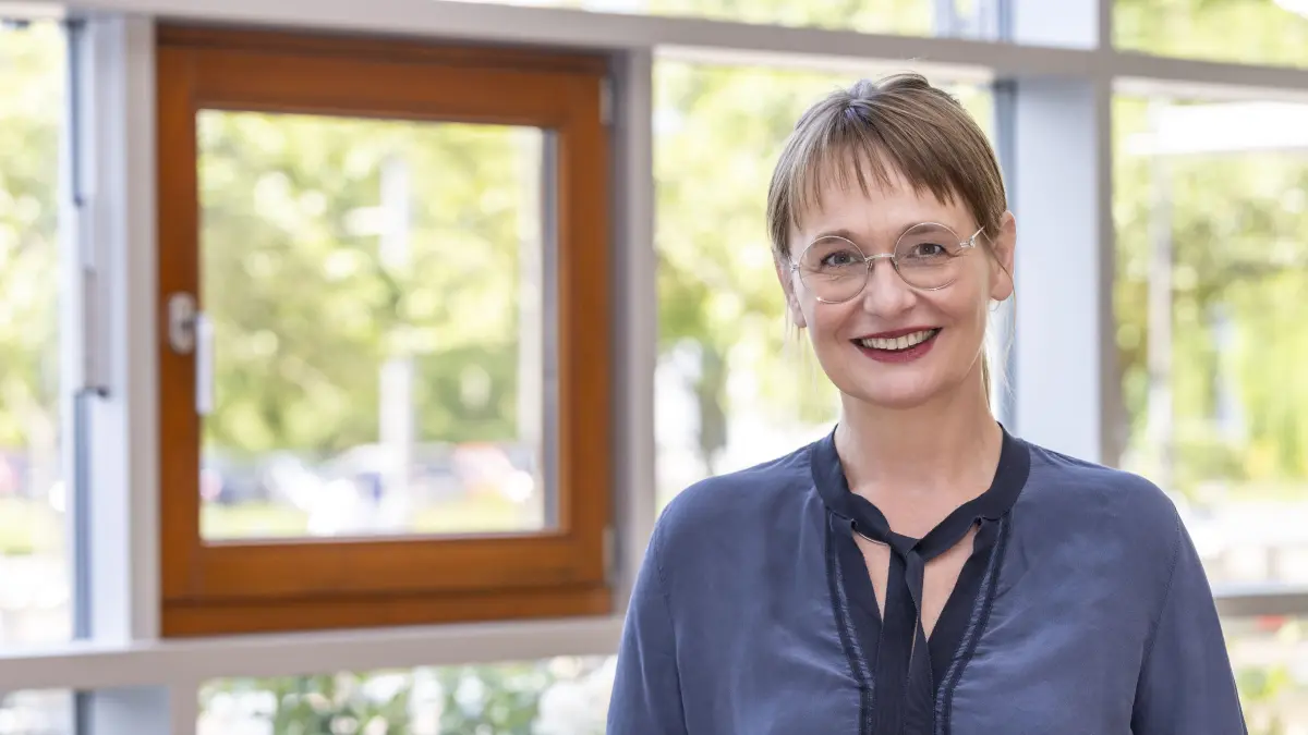 Claudia Weber rückt die Persönlichkeit von Wilhelm Pieck in Guben in den Fokus und blickt besonders auf die Ambivalenzen des ersten Präsidenten der DDR.