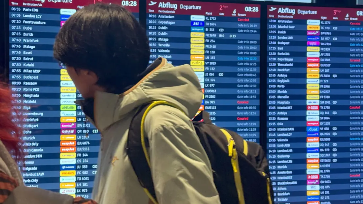 Flughafen BER: Entschädigung für Passagiere nach Eisregen? Das sagen ...