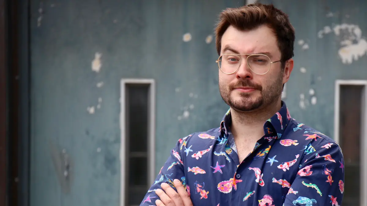 "Der Besserwisser" Sebastian Klussmann, bekannt aus der ARD-Quizsendung "Gefragt – Gejagt", kommt nach Elsterwerda.