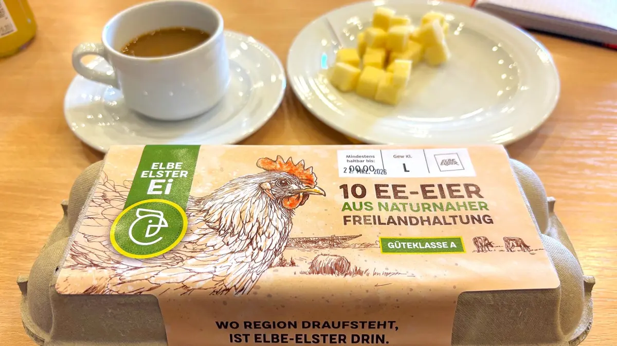 Obwohl der Landkreis Elbe-Elster landwirtschaftlich stark geprägt ist, kann er sich trotz Zehntausender Legehennen nicht selbst mit Eiern versorgen. Mit einem Projekt soll sich das ändern.