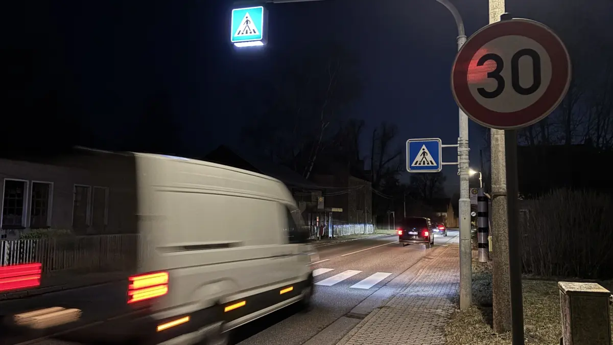 Mitten durch den 113 Einwohner zählenden Ort Allmosen führt die viel befahrene B169. Die Menschen vor Ort wollen eine Umfahrung, aber eine alternative Strecke.