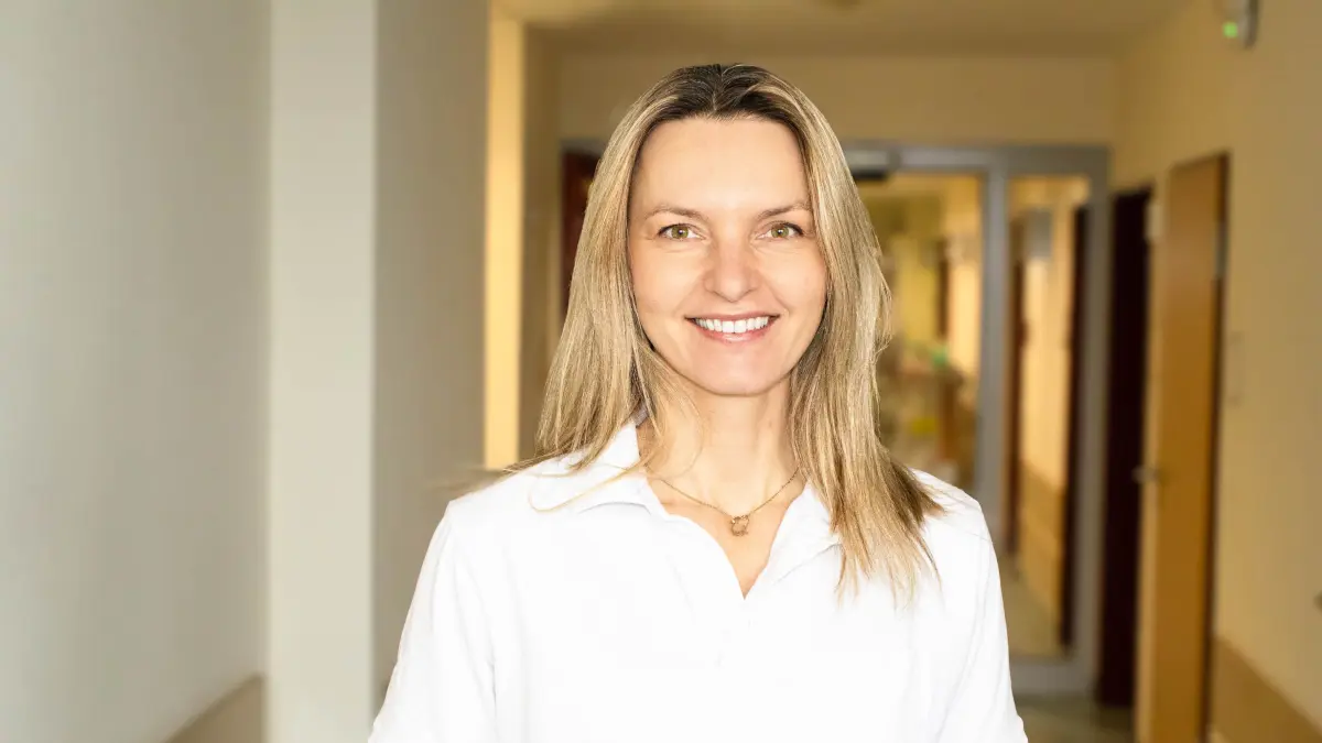Oberärztin Dr. med. Katarzyna Podgorska-Gumulak arbeitet schon viele Jahre am Kreiskrankenhaus Weißwasser.