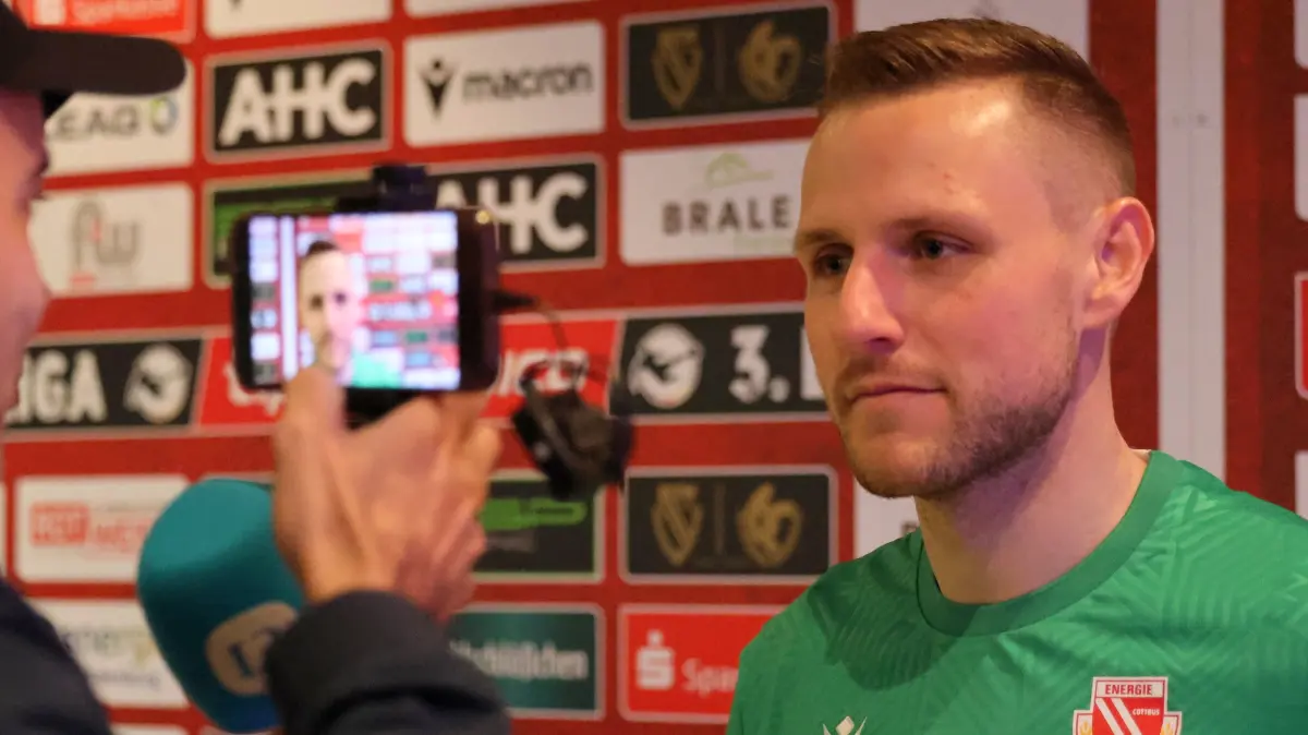 Fussball 3. Liga 2025/2026 FC Energie Cottbus - SC Verl: 33 Marius Funk (Energie Cottbus) im Interview