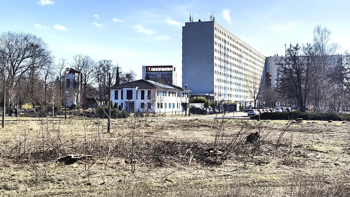 Diese Lücke im Stadtbild will die Wohnungsgenossenschaft LebensRäume mit ihrem Projekt schließen.
