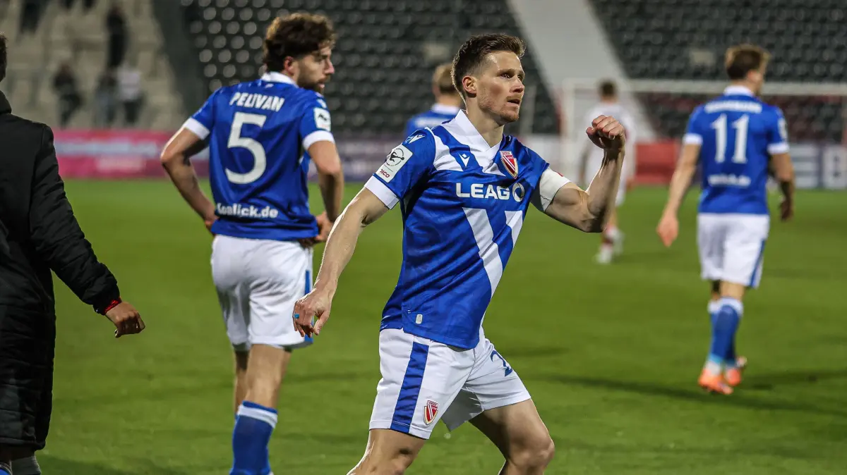 Energie-Kapitän Axel Borgmann nach dem 2:1-Siegtreffer gegen den VfB Stuttgart II