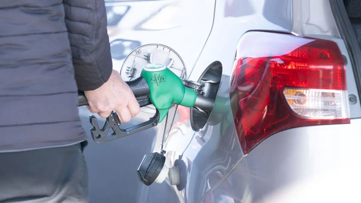 An der Tankstelle