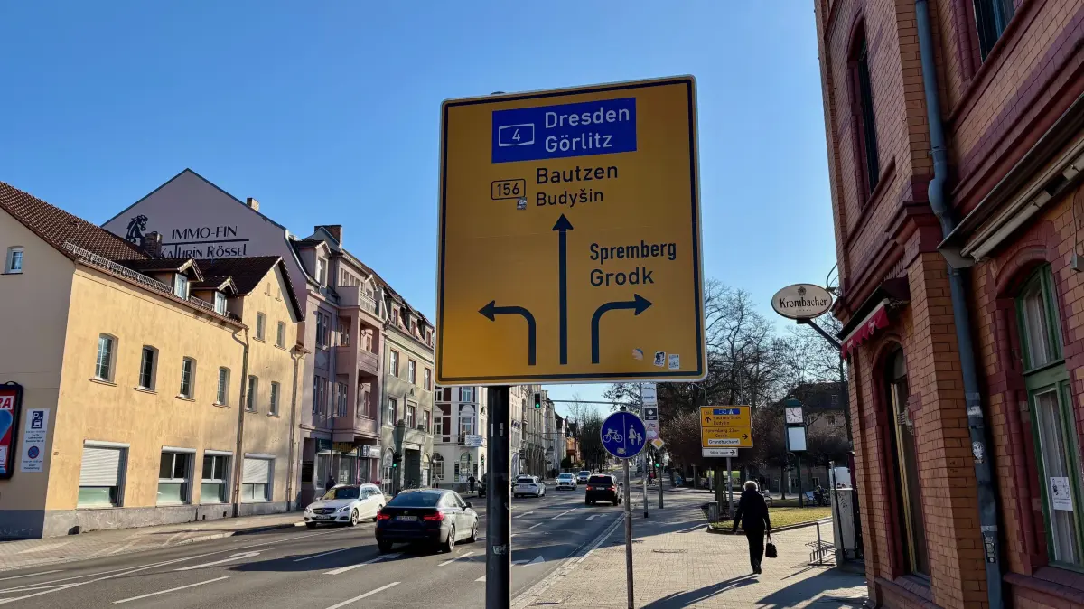 Wer aus Weißwasser oder Boxberg über die B 156 zur Bundesautobahn 4 möchte, der muss wegen einer Baustelle wieder mehr Zeit einplanen.