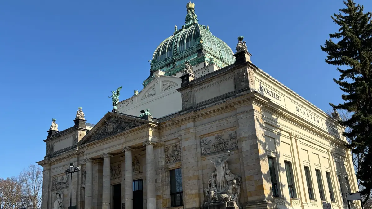 Dieses markante Gebäude befindet sich im polnischen Teil von Görlitz. Es ist zwar etwas versteckt gelegen, aber jederzeit einen Besuch wert.