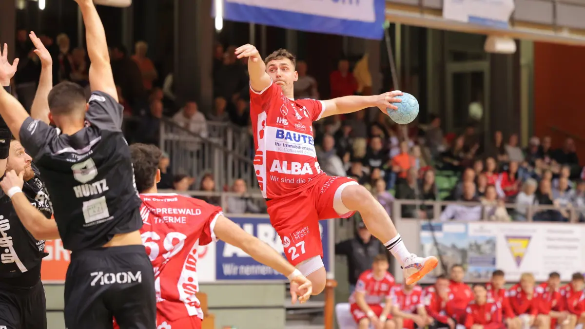 Handball Regionalliga Ostsee-Spree LHC Cottbus - Ludwigsfelder HC: Lukasz Orlich