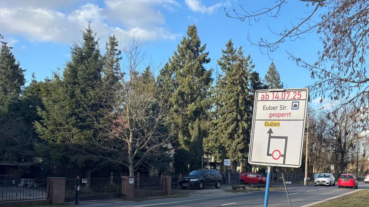 Seit Sommer 2025 gibt es für Autos kein Durchkommen mehr in der Euloer Straße in Forst. Die Sperrung der wichtigen Nord-Süd-Verbindung soll bis Herbst 2028 andauern.