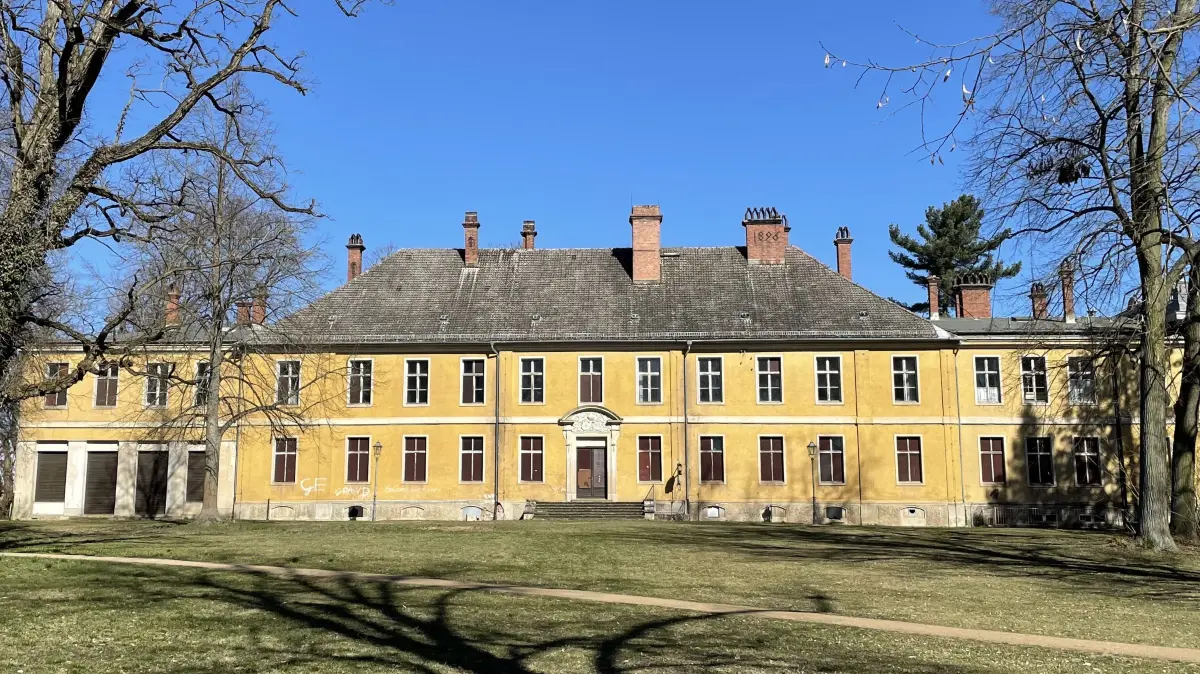 Das Schloss Golßen soll wieder einer Nutzung zugeführt werden. So sehen die engagierten Pläne der Stadt aus.