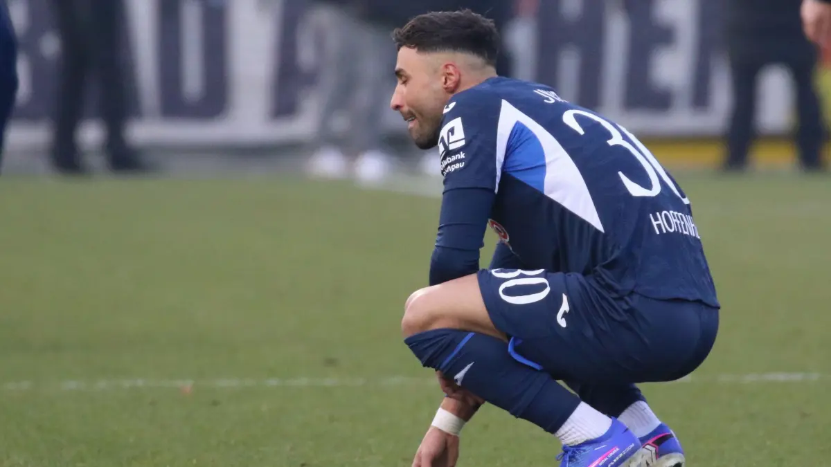 Enttaeuscht auf dem Spielfeld Nader El-Jindaoui (TSG Hoffenheim II, #30)
GER, TSG 1899 Hoffenheim II gegen Alemannia Aachen, Fussball, 3.Liga, 21.Spieltag, Spielzeit 2025/2026, 24.01.2026
(DFL DFB REGULATIONS PROHIBIT ANY USE OF PHOTOGRAPHS as IMAGE SEQUENCES and or QUASI-VIDEO).
Foto: Eibner-Pressefoto/Joerg Hirsch