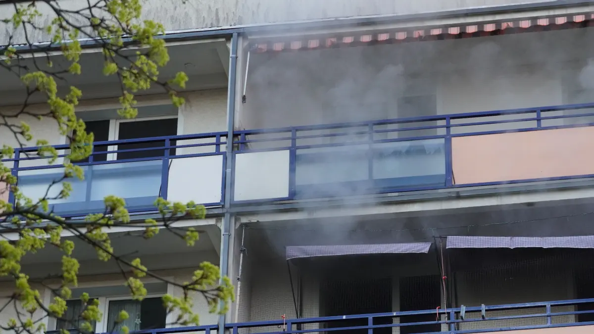 Brand in Weißwasser: In einer Wohnung ist ein Feuer ausgebrochen.