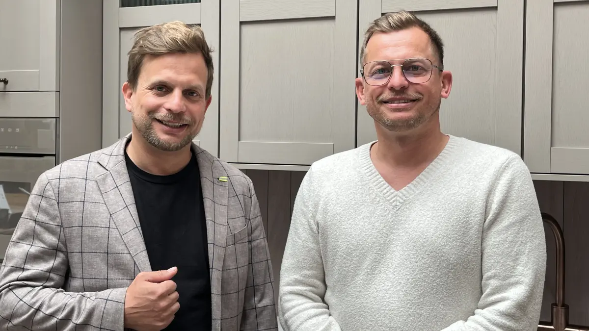 Phillip und Anton Pritzsche habn seit dem Tod ihres Vater Frank die Geschäftsführung von Möbel Hoffmann mit Hauptsitz in Guben übernommen. Wie machen sie das Unternehmen fit für die Zukunft?