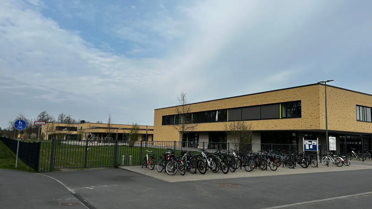 Eine Projektwoche an der Oberschule Schleife (Landkreis Görlitz) sorgt für Wirbel. Schülern einer neunten Klasse sollen Pornobilder gezeigt worden sein.