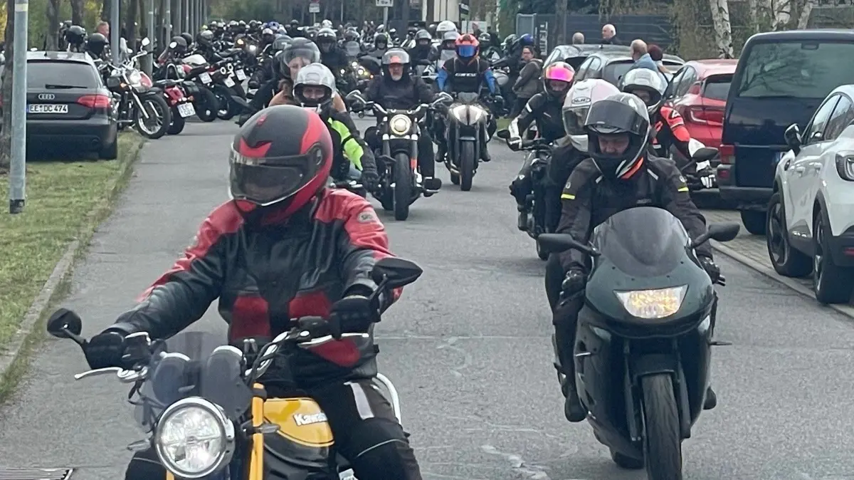 Start zur Ausfahrt im Gewerbegebiet in Lausitz vor den Toren der Stadt Bad Liebenwerda.