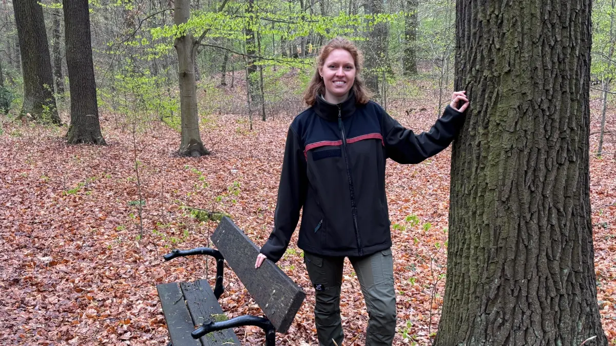 Lina Jacob heißt die neue Försterin für das Privat- und Körperschaftsrevier Schleife. Die junge Frau ist damit für eine Fläche von 5600 Hektar zuständig.