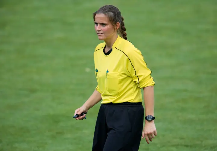 Maja Wallstein über den Spielabbruch in Sielow und Energie Cottbus