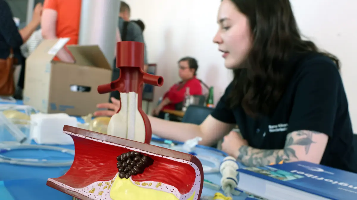 Wissenswertes zu Vorsorge, Diagnostik und Therapie von Gefäßerkrankungen gibt es beim Sana Gefäßtag am 28. April zu erleben - kostenfrei und ohne Voranmeldung.