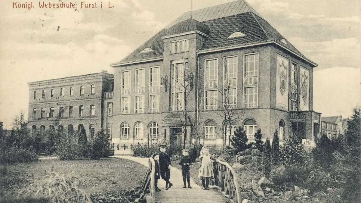Präsentation des Planungsbüros - Zukunftscampus Spree-Neiße. städtebauliche Konfiguration zum Zukunftscampus | historische und aktuelle Situation