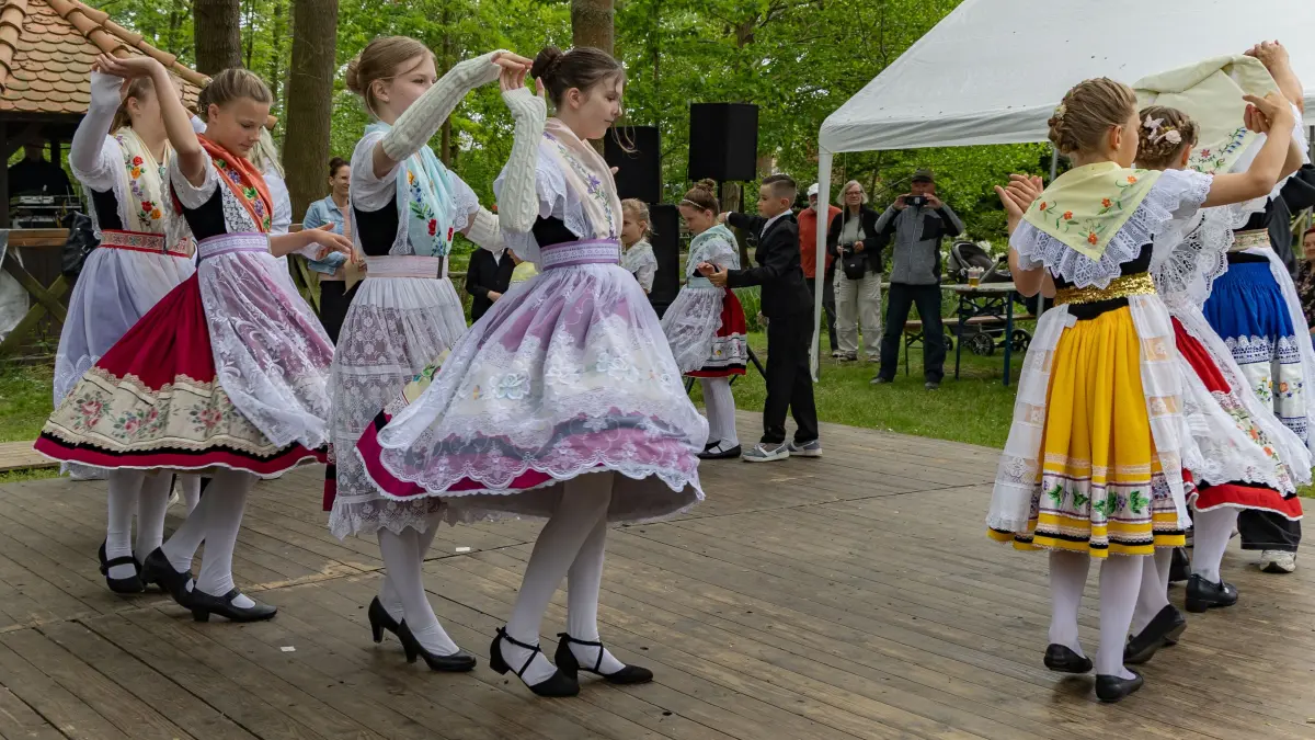 Hafenfest mit Rudelübergabe in Raddusch mit Heimat- und Trachtenverein Raddusch