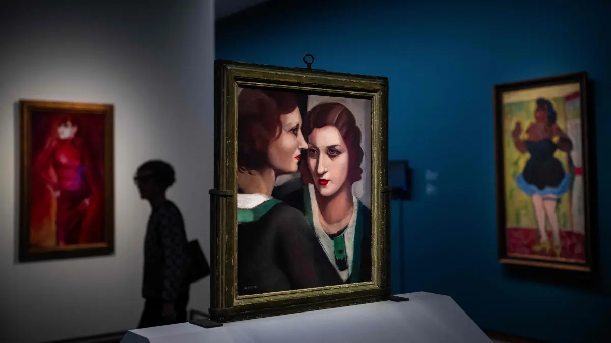 Polish artist Tamara Lempicka's work "Portrait (Face and Profile)" (1931) is on display at the "Ruin and Rush, Berlin 1910-1930" exhibition at Berlin's Neue Nationalgalerie museum on April 24, 2026. The exhibition seeks to explore Berlin during two decades shaped by the First World War and the Weimar Republic in a bid to bring to life the contradictions of Berlin’s past. (Photo by John MACDOUGALL / AFP) / RESTRICTED TO EDITORIAL USE - MANDATORY MENTION OF THE ARTIST UPON PUBLICATION - TO ILLUSTRATE THE EVENT AS SPECIFIED IN THE CAPTION