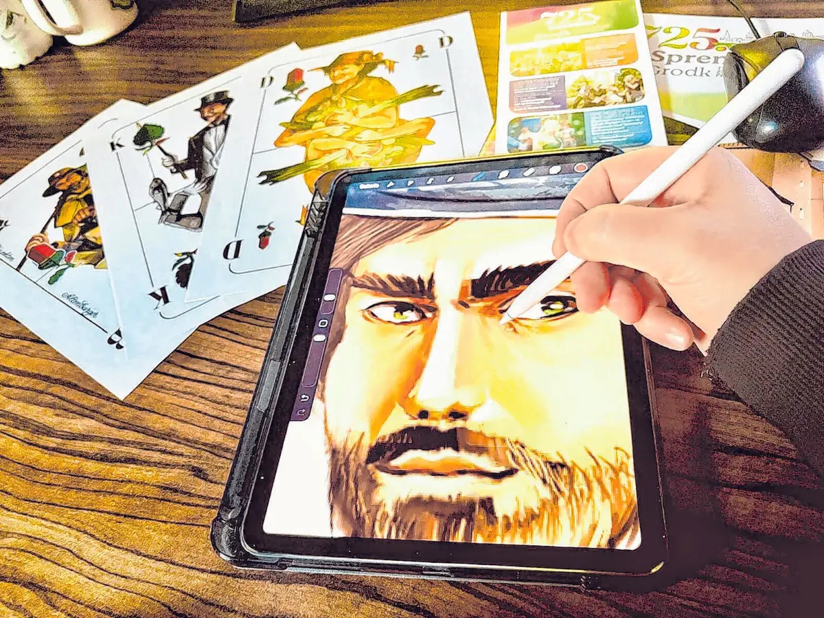 In der mädler Werbeagentur GmbH werden die Feinheiten in Lauermanns Gesicht bearbeitet. ⇥Foto: Ronald Mädler