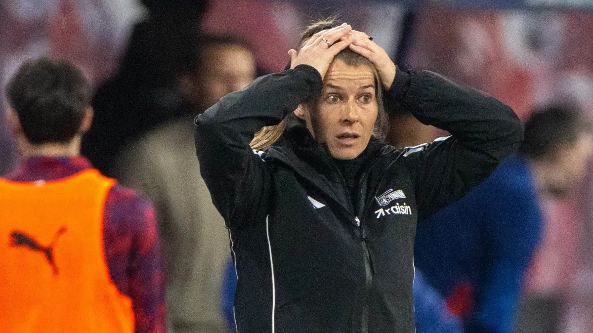 1. BL RB Leipzig - 1. FC Union 2025/2026: Fussball, Herren, 1. Bundesliga, Saison 2025/26, (31. Spieltag), RB Leipzig - 1. FC Union Berlin (3:1), Trainerin Marie-Louise Eta (1. FC Union Berlin), 24.04. 2026, Foto: Matthias Koch