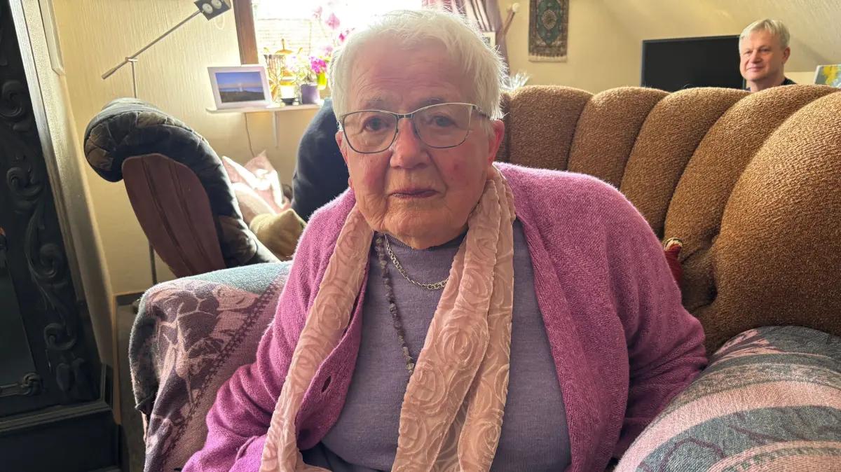 Ruth Jurowski hat am 27. April ihr 100. Lebensjahr vollendet. Die gebürtige Reppisterin, die seit rund 94 Jahren in Hosena lebt, erklärt ihr Rezept für ihr biblisches Alter.