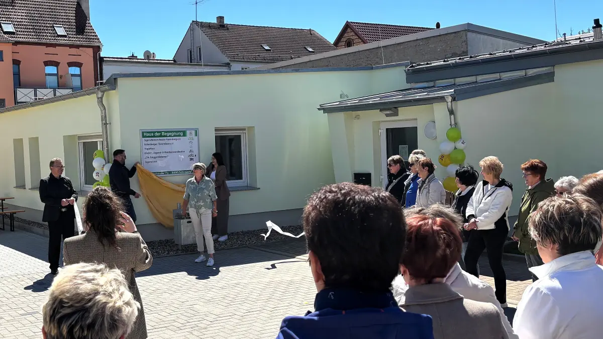 Nach rund vier Jahren Planungs- und Bauzeit ist das "Haus der Begegnung" jetzt offiziell übergeben worden.