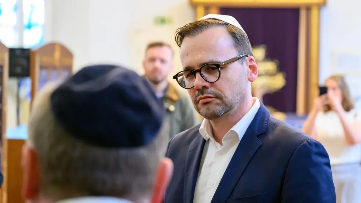 Rechte Taten in Cottbus: Minister beraten über Sicherheit