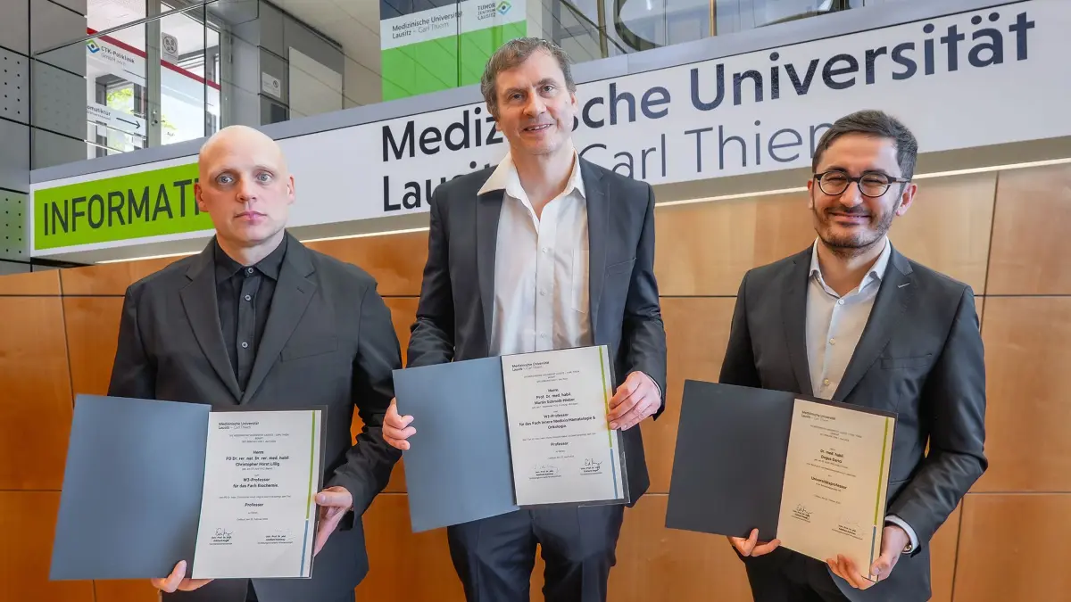 Prof. Dr. Christopher Horst Lillig – Biochemie, Prof. Dr. Martin Schmidt-Hieber – Innere Medizin/Hämatologie und Onkologie und Prof. Dr. Dogus Darici – Mikroskopische Anatomie sind frisch für Lehre und Forschung an der Medizinischen Universität Lausitz – Carl Thiem (MUL – CT) in Cottbus berufen worden.